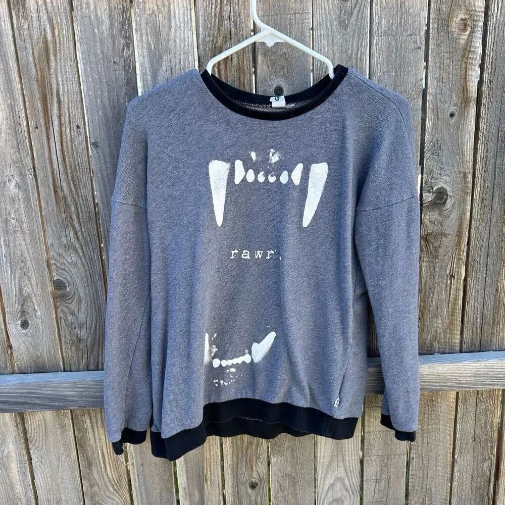 Vans sweatshirt long sleeve size small